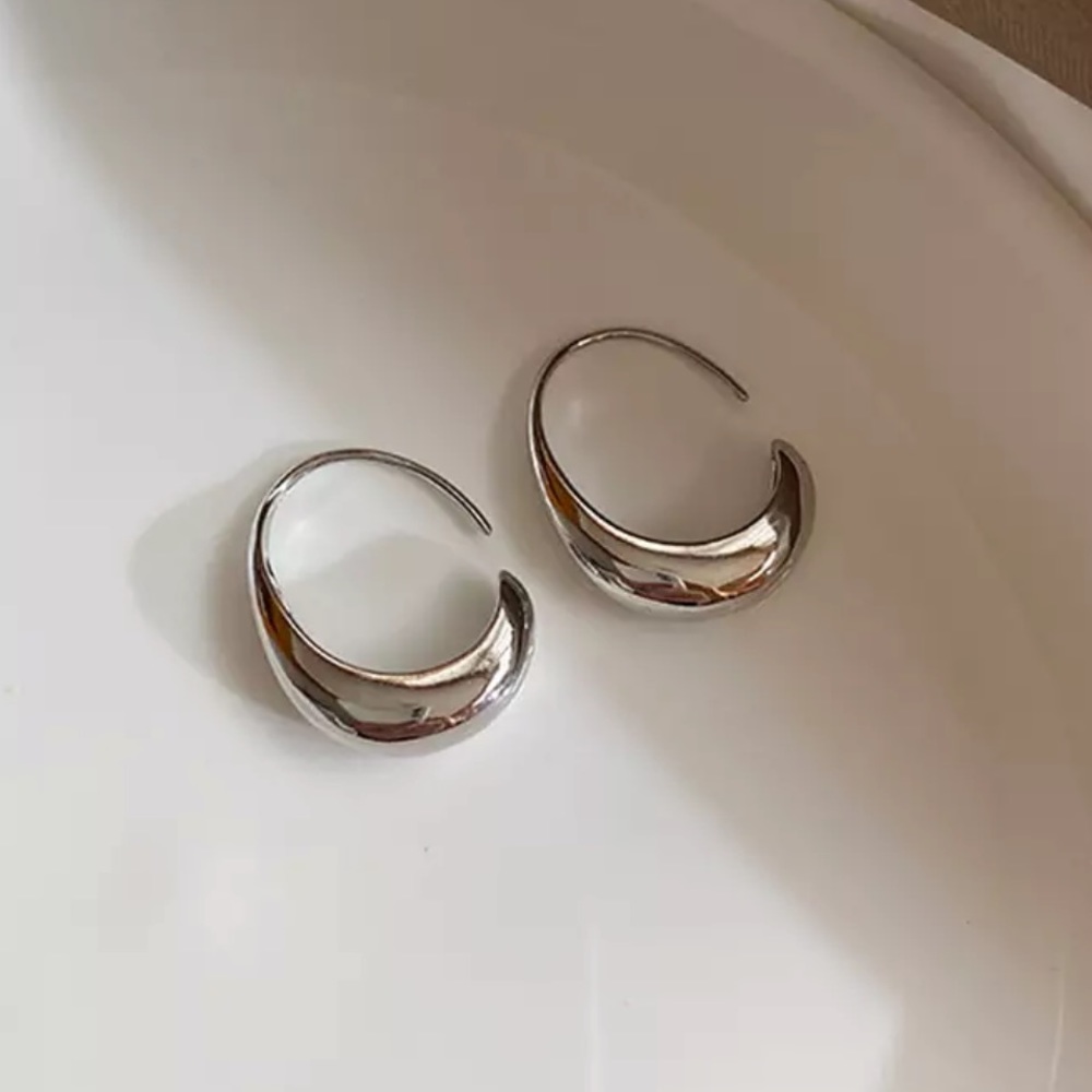 NEW 925 STERLING SILVER HOOP EARRINGS - Picture 3 of 4
